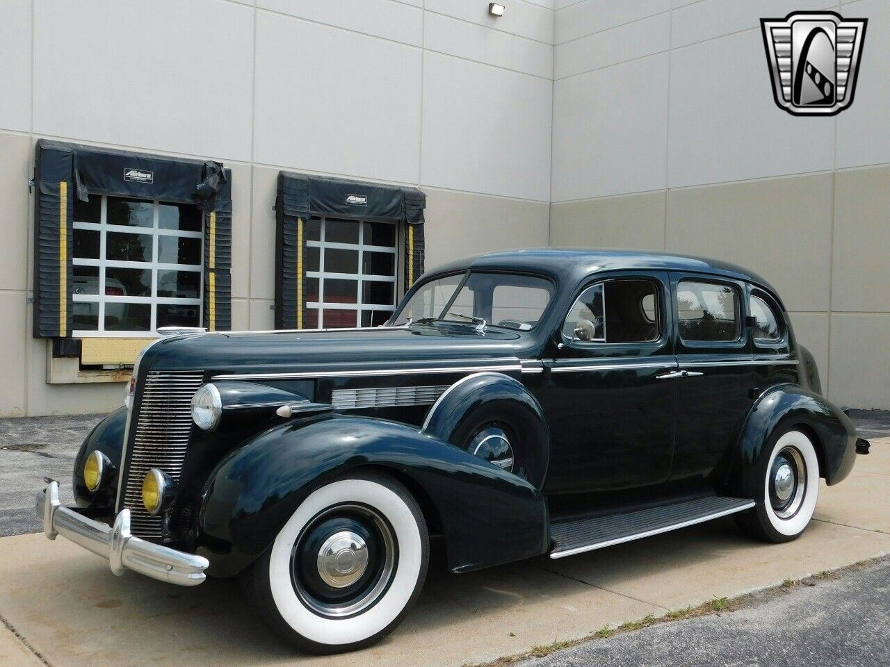 Buick-Series-40-Berline-1937-Green-Tan-3779-7