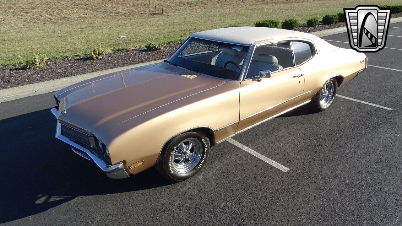 Buick-Skylark-1972-Gold-White-156390-6