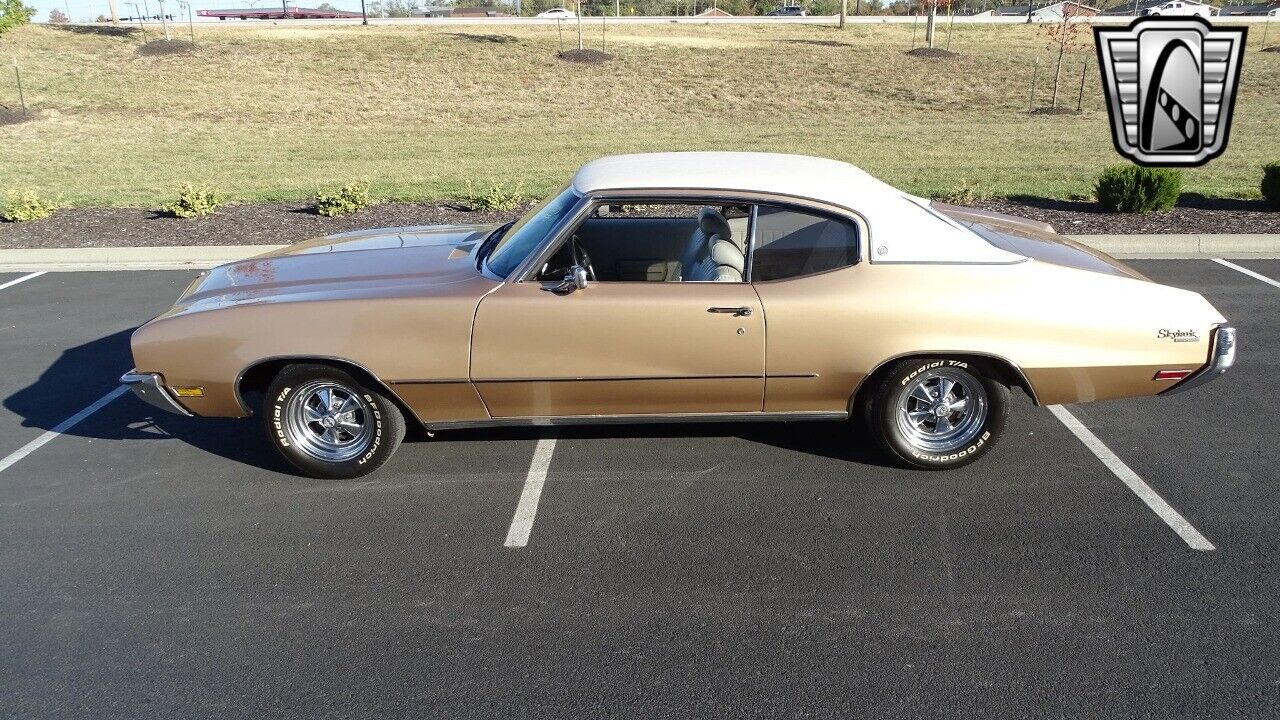 Buick-Skylark-1972-Gold-White-156390-7