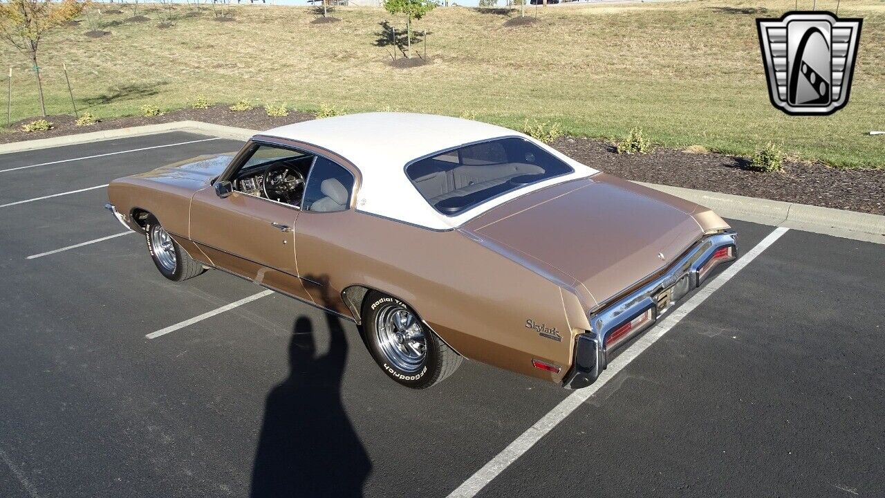 Buick-Skylark-1972-Gold-White-156390-8