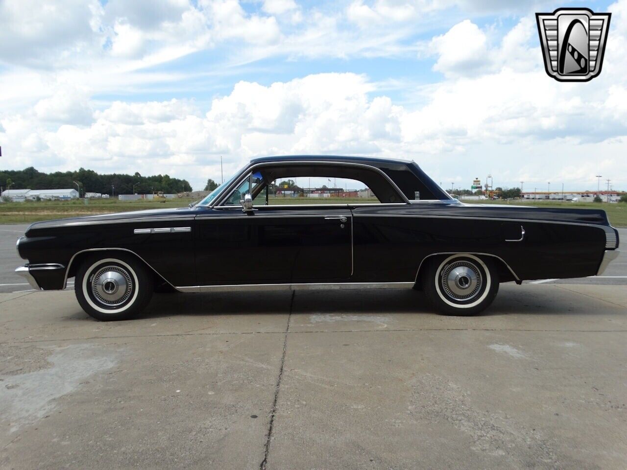 Buick-Skylark-Coupe-1963-Black-Tan-155083-4