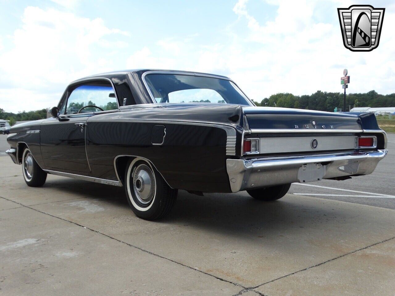 Buick-Skylark-Coupe-1963-Black-Tan-155083-5