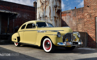 Buick-Special-Coupe-1941-Cream-Green-4809-1