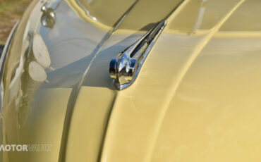 Buick-Special-Coupe-1941-Cream-Green-4809-22