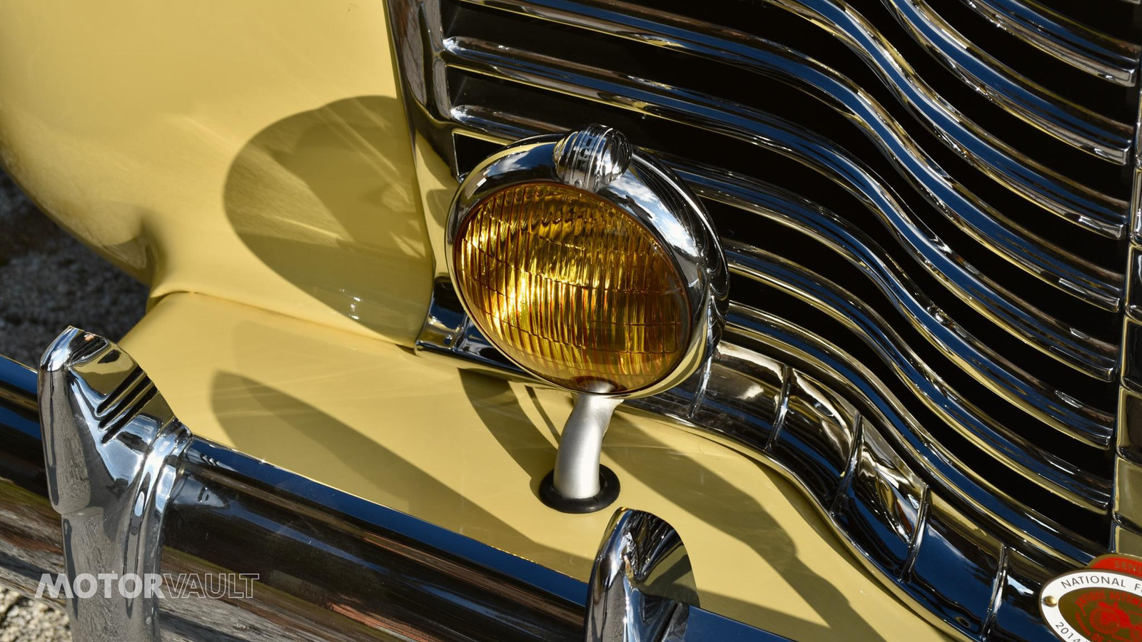 Buick-Special-Coupe-1941-Cream-Green-4809-23