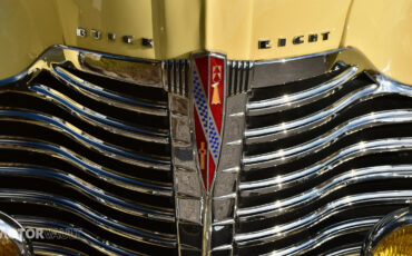 Buick-Special-Coupe-1941-Cream-Green-4809-25