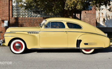 Buick-Special-Coupe-1941-Cream-Green-4809-29