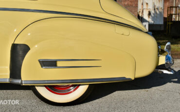 Buick-Special-Coupe-1941-Cream-Green-4809-34