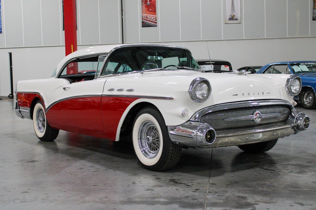 Buick-Special-Coupe-1957-Red-Black-100745-6