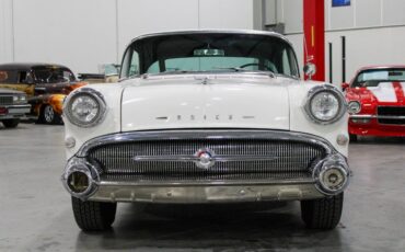 Buick-Special-Coupe-1957-Red-Black-100745-7