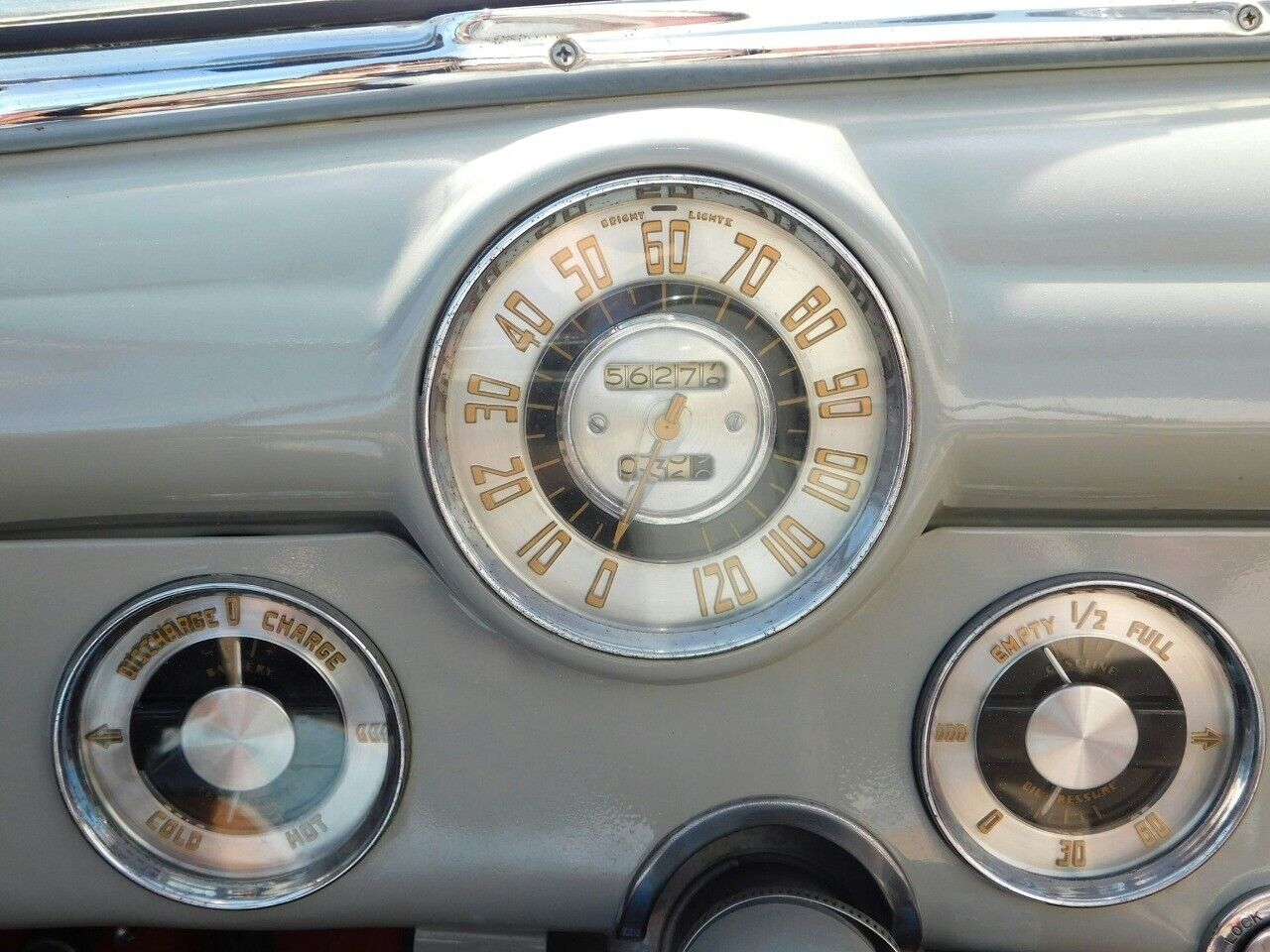 Buick-Super-Cabriolet-1948-Gray-Red-90569-11