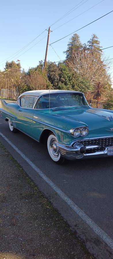 Cadillac-1958-154794-7