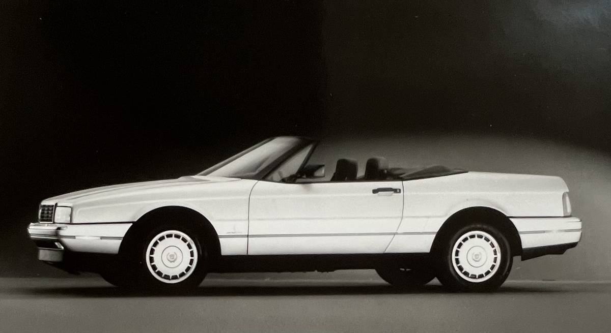 Cadillac-Allante-1987-364435-19