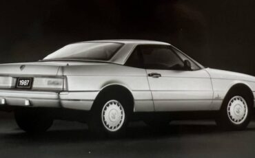 Cadillac-Allante-1987-364435-21