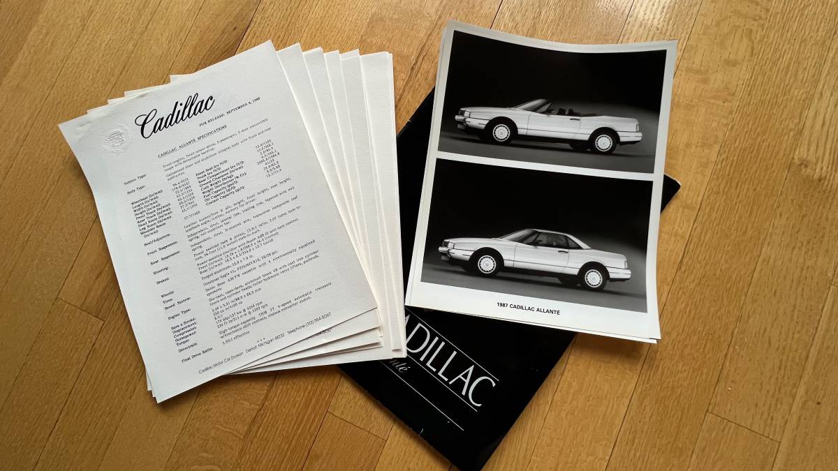 Cadillac-Allante-1987-364435-23