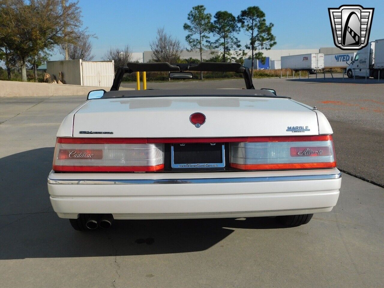 Cadillac-Allante-1993-White-Saddle-126861-4