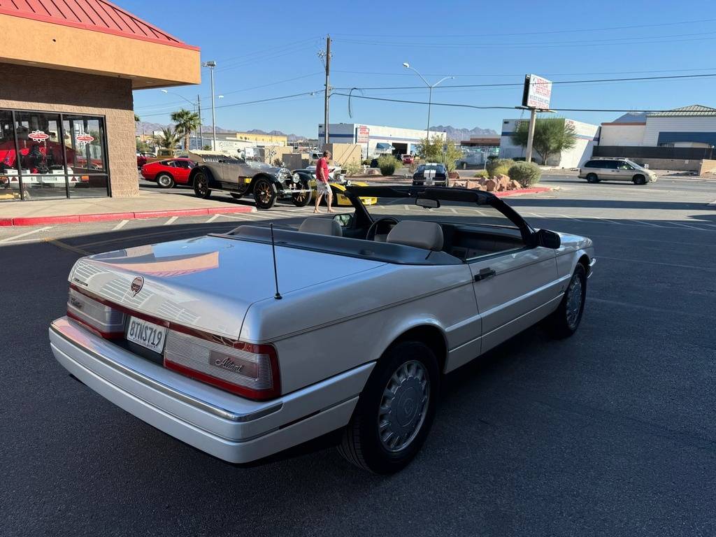 Cadillac-Allante-1993-white-41608-3