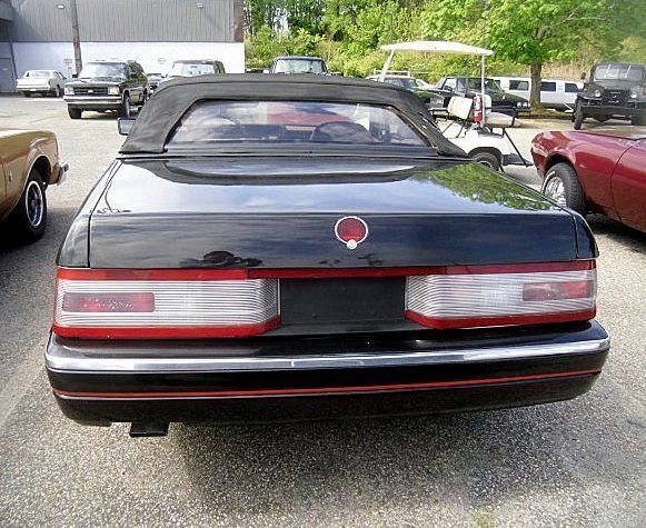 Cadillac-Allante-Cabriolet-1988-Black-Red-93147-8