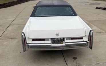 Cadillac-Brougham-1976-white-67953-15