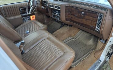 Cadillac-Brougham-1989-95201-11