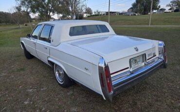 Cadillac-Brougham-1989-95201-3