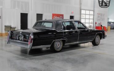 Cadillac-Brougham-Berline-1987-Black-Blue-128754-4