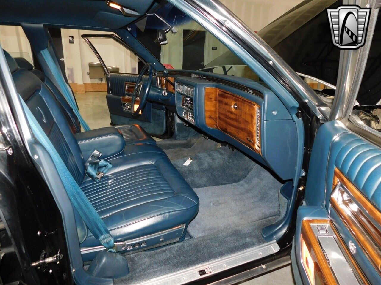 Cadillac-Brougham-Berline-1987-Black-Blue-128754-7