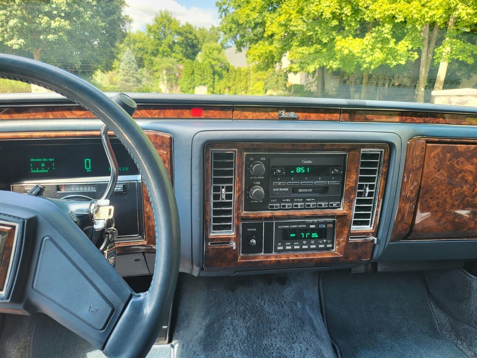 Cadillac-Brougham-Berline-1990-Blue-Blue-82077-15