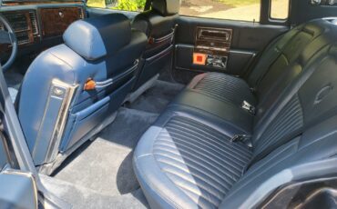 Cadillac-Brougham-Berline-1990-Blue-Blue-82077-8