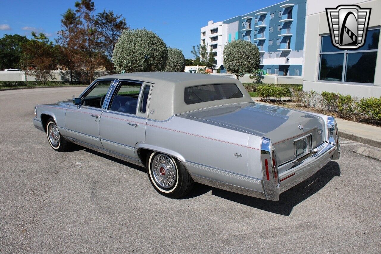 Cadillac-Brougham-Berline-1990-Gray-Gray-110506-3