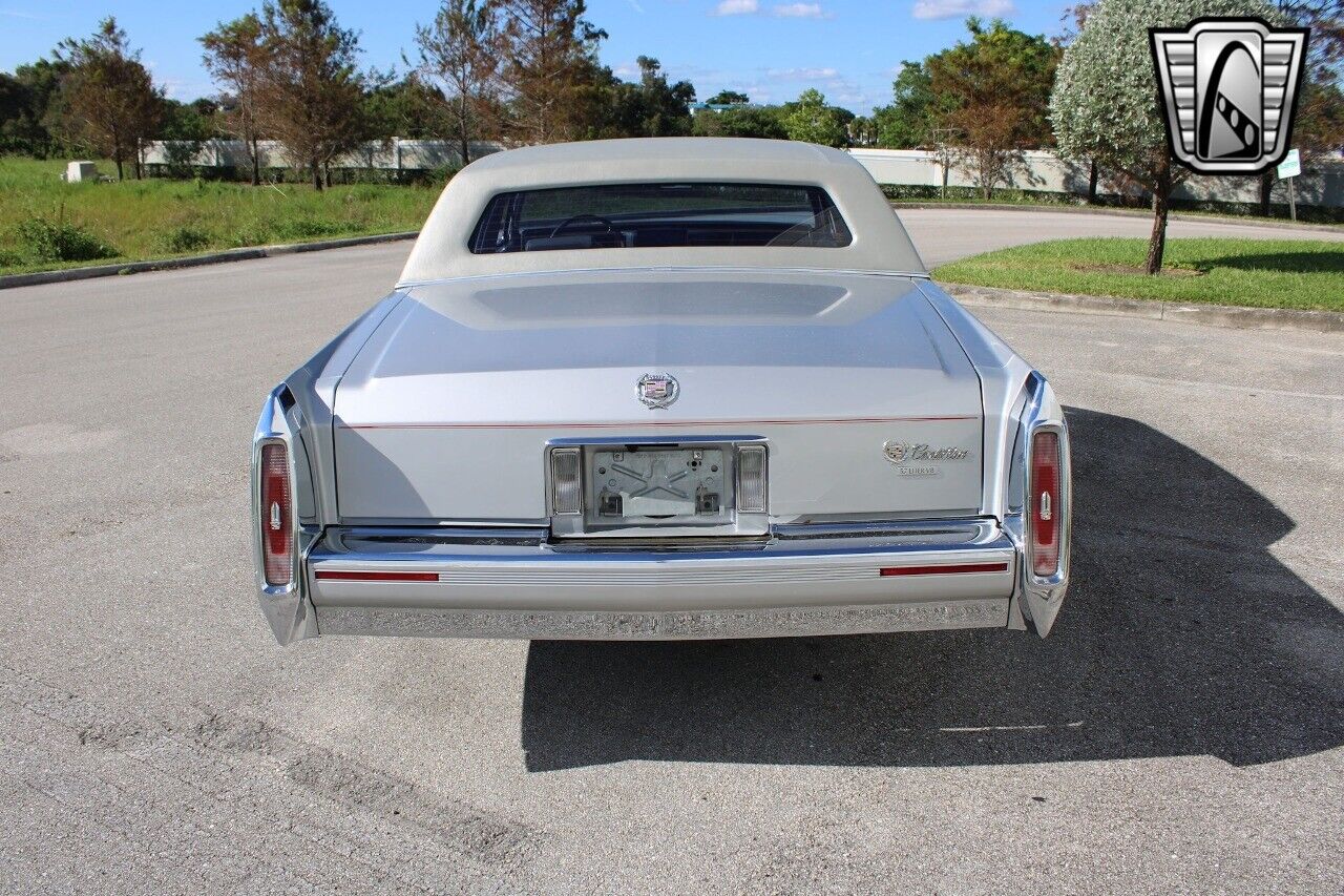 Cadillac-Brougham-Berline-1990-Gray-Gray-110506-4