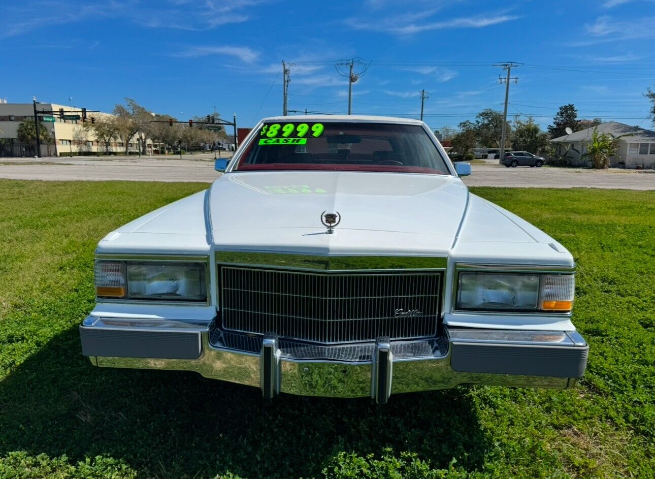 Cadillac-Brougham-Berline-1991-White-Red-206661-7