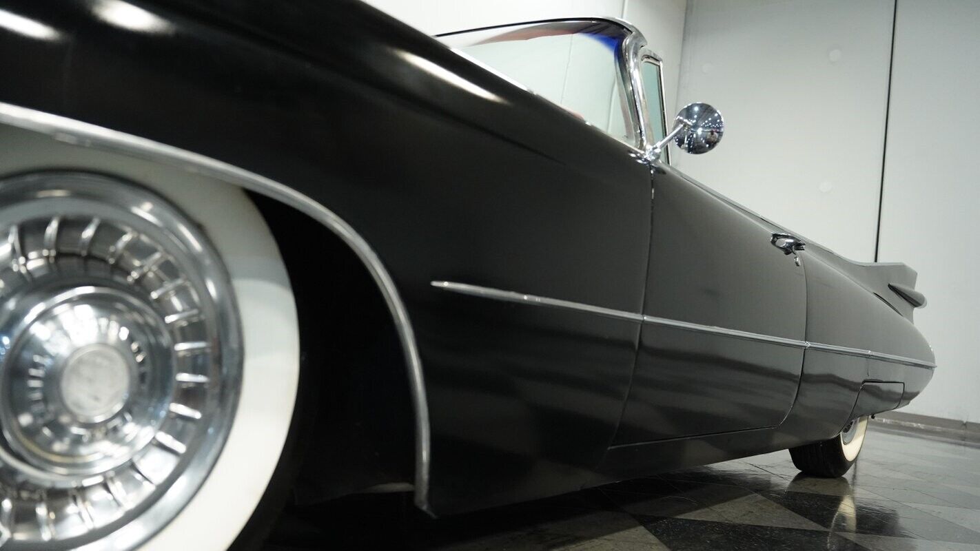 Cadillac-Convertible-Cabriolet-1959-Black-Red-0-20