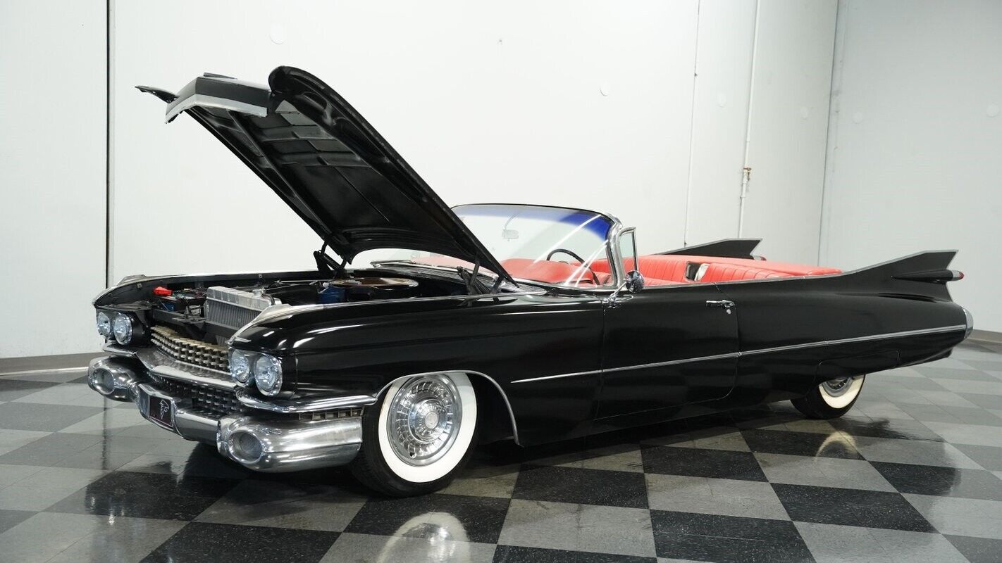 Cadillac-Convertible-Cabriolet-1959-Black-Red-0-28