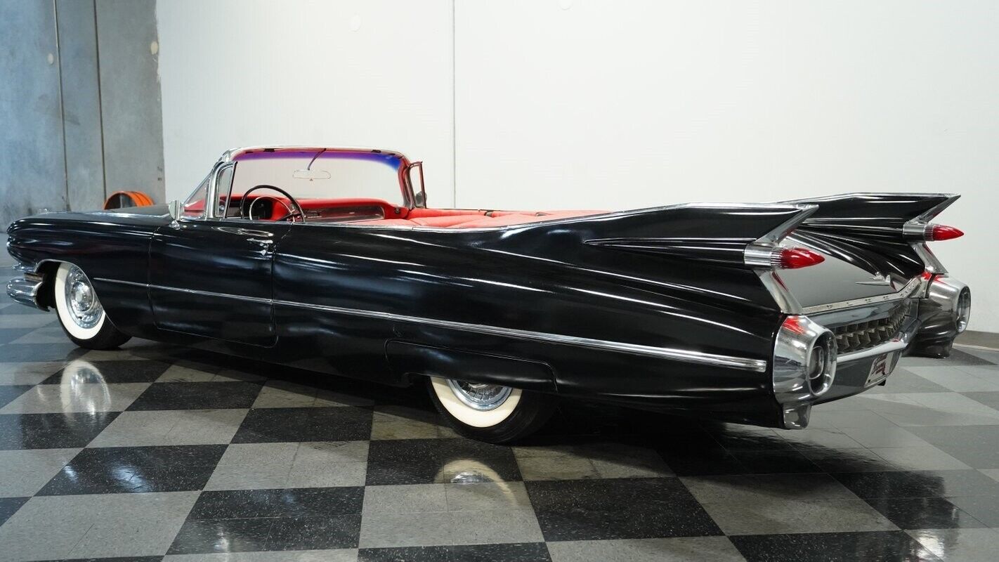 Cadillac-Convertible-Cabriolet-1959-Black-Red-0-7