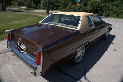 Cadillac-Coupe-Deville-Coupe-1977-Brown-Tan-80689-5