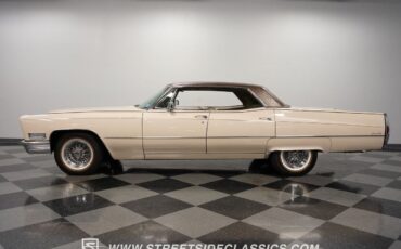 Cadillac-DeVille-1968-Sudan-Beige-Beige-149922-2