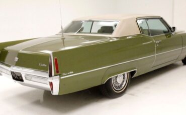 Cadillac-DeVille-1970-Bayberry-Metallic-Gold-88842-3