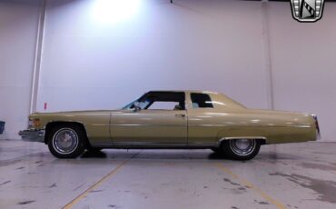 Cadillac-DeVille-1975-Gold-Green-53194-10