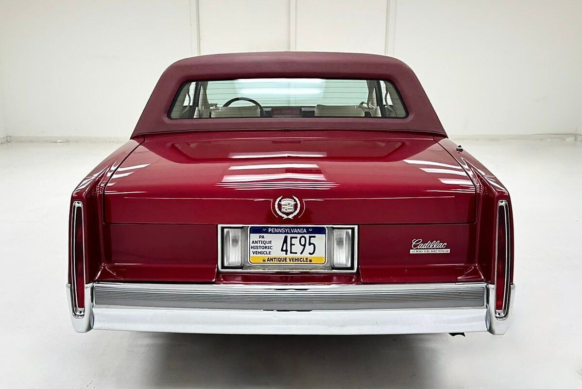 Cadillac-DeVille-1990-Red-White-150530-3