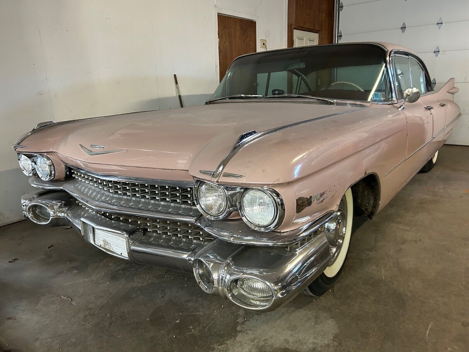 Cadillac-DeVille-Berline-1959-Pink-Pink-49085-1