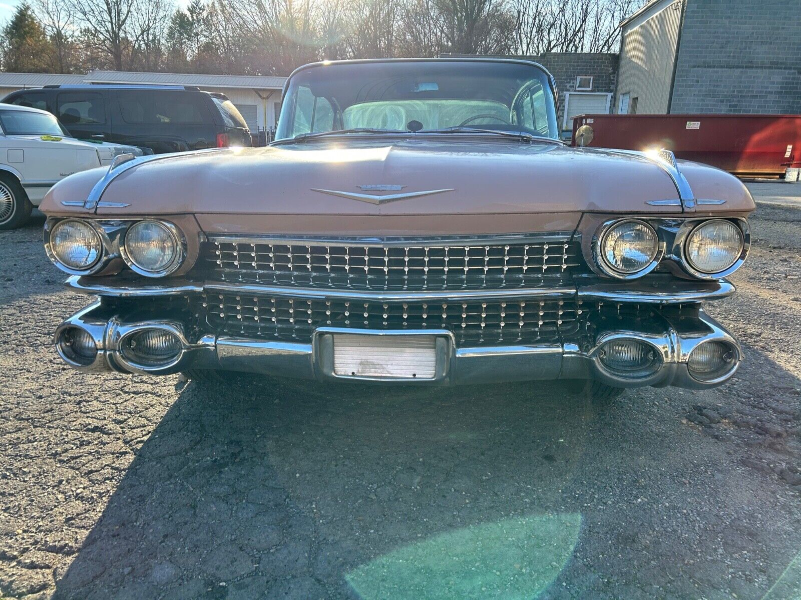 Cadillac-DeVille-Berline-1959-Pink-Pink-49085-3