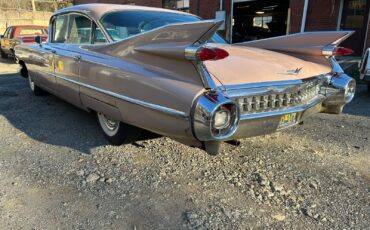 Cadillac-DeVille-Berline-1959-Pink-Pink-49085-5