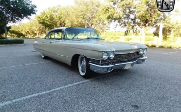 Cadillac-DeVille-Berline-1960-Beaumont-Beige-Persian-sand-76560-6