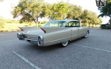 Cadillac-DeVille-Berline-1960-Beaumont-Beige-Persian-sand-76560-7