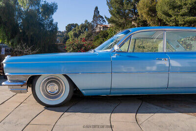 Cadillac-DeVille-Berline-1964-Blue-White-58665-3