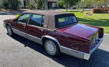 Cadillac-DeVille-Berline-1990-Burgundy-Red-125382-2