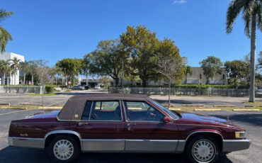 Cadillac-DeVille-Berline-1990-Burgundy-Red-125382-5