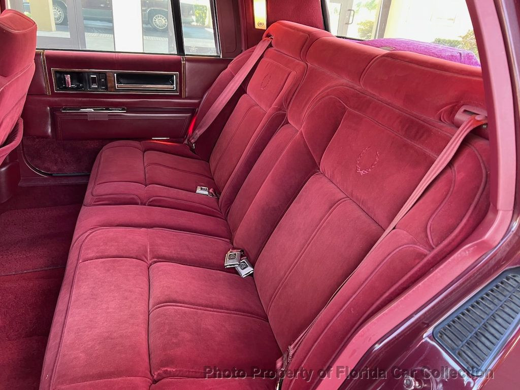 Cadillac-DeVille-Berline-1990-Burgundy-Red-125382-9