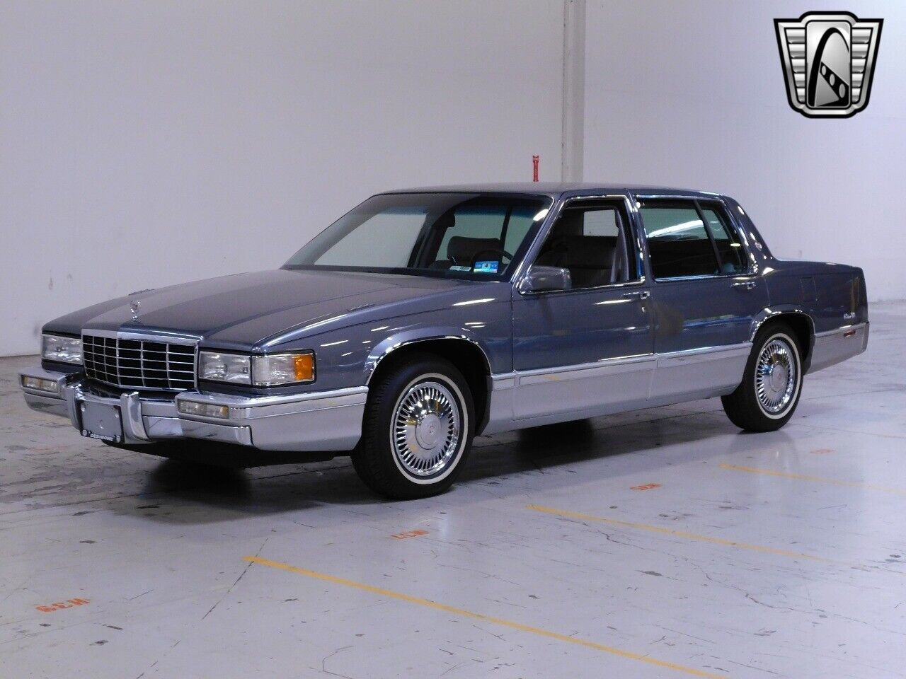 Cadillac-DeVille-Berline-1993-Gray-Gray-134528-2